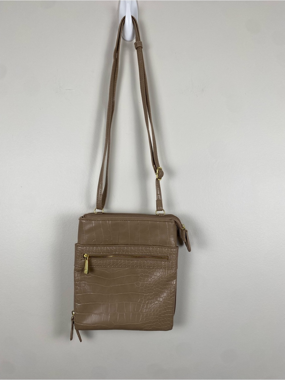 Giani‎ Bernini Faux Croc Crossbody Bag